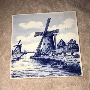Delft blue hand painted holland trivet / wall hang 💕
